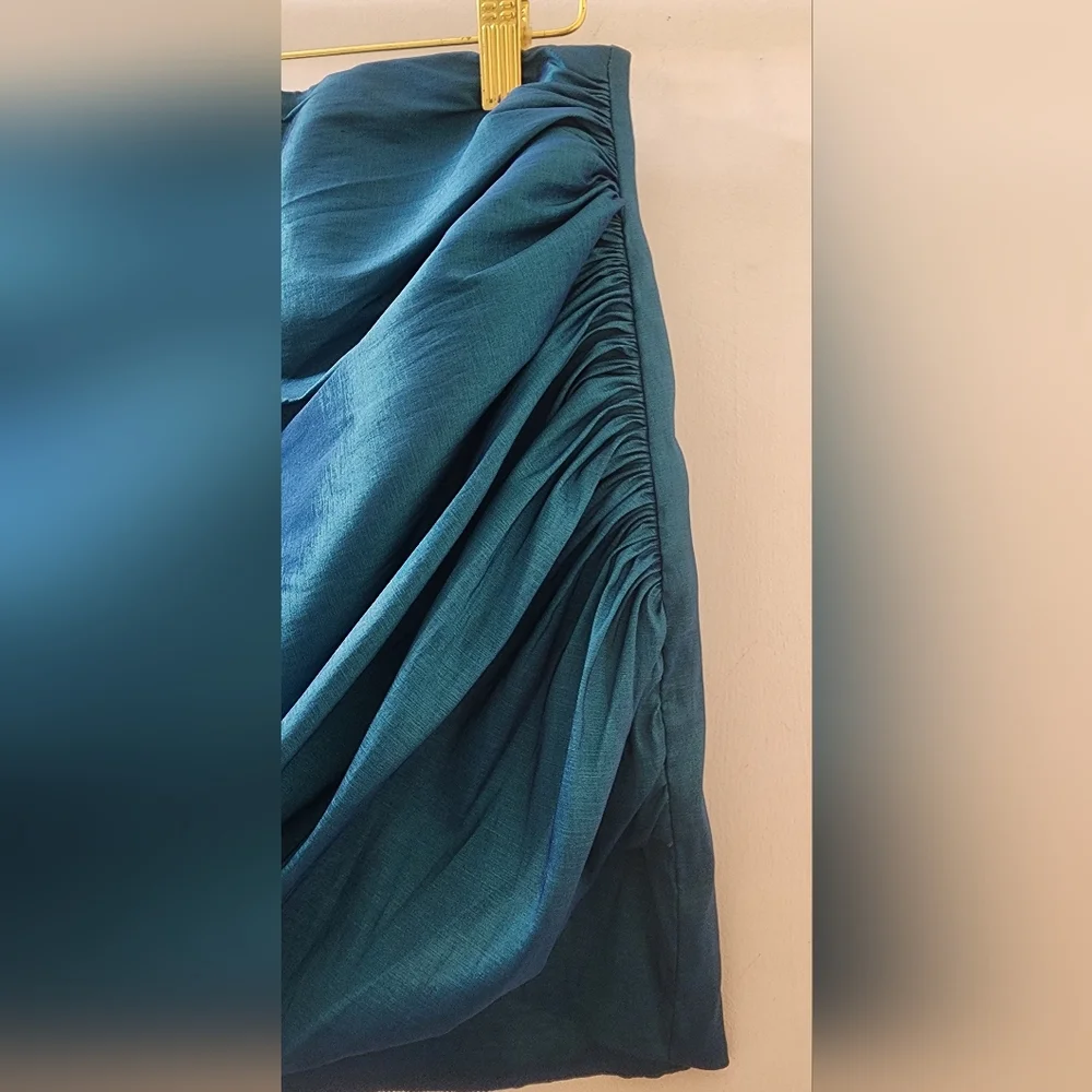 Paola‎ Rendon Elegant Teal Skirt Set, Size Medium.